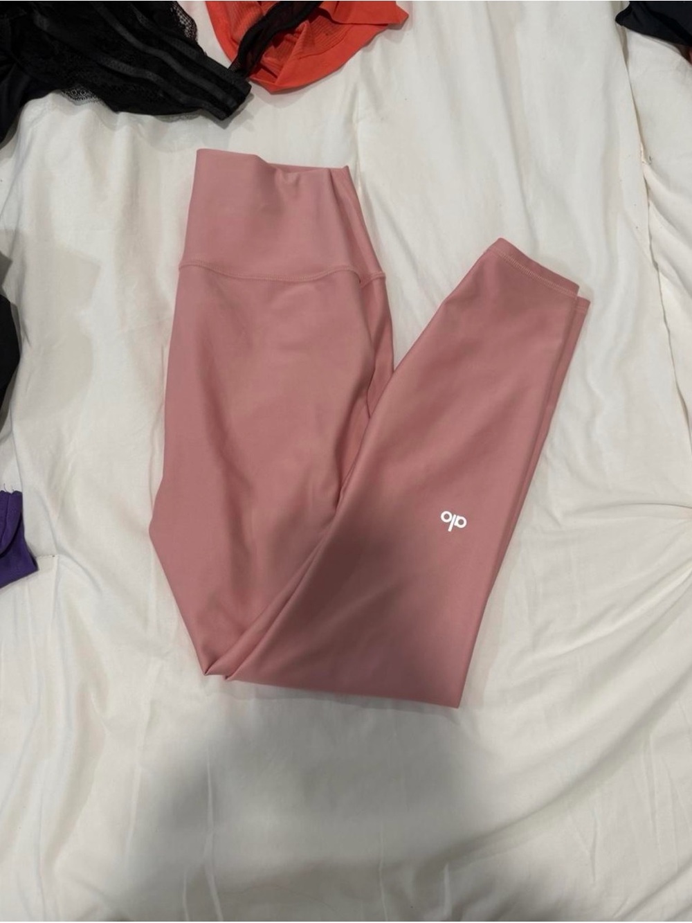 Women's ALO Bottoms - Pink High-Waist Active Leggings